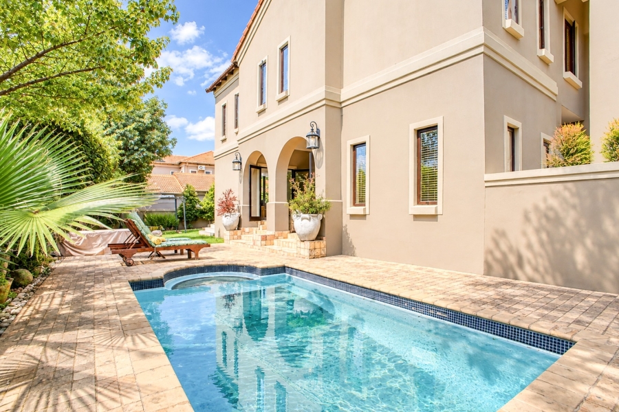 4 Bedroom Property for Sale in Broadacres Gauteng