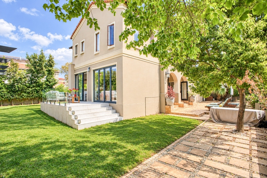 4 Bedroom Property for Sale in Broadacres Gauteng