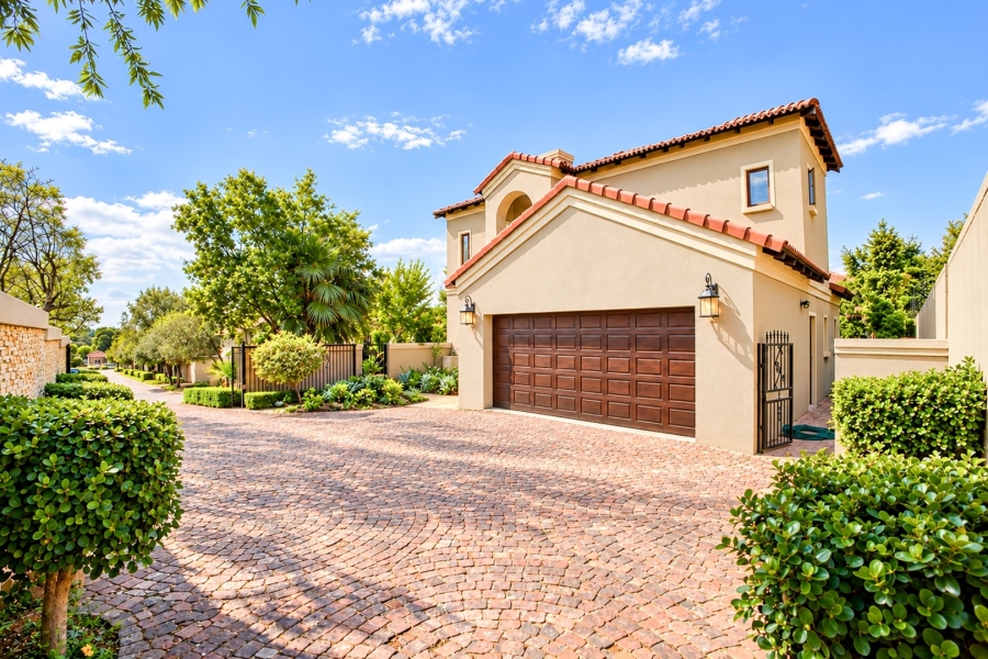 4 Bedroom Property for Sale in Broadacres Gauteng