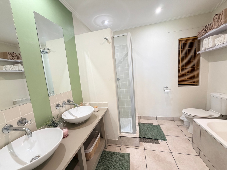 2 Bedroom Property for Sale in Morningside Gauteng