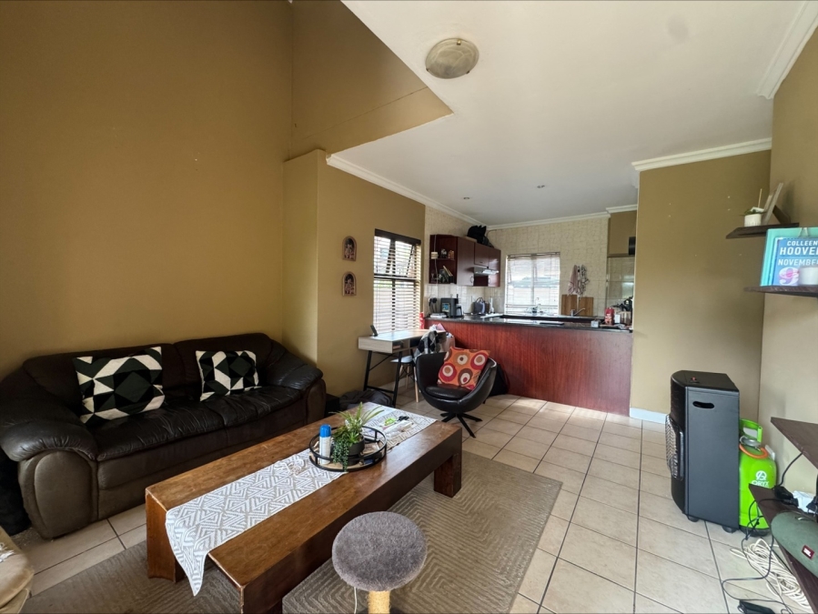To Let 1 Bedroom Property for Rent in Zwartkop Golf Estate Gauteng