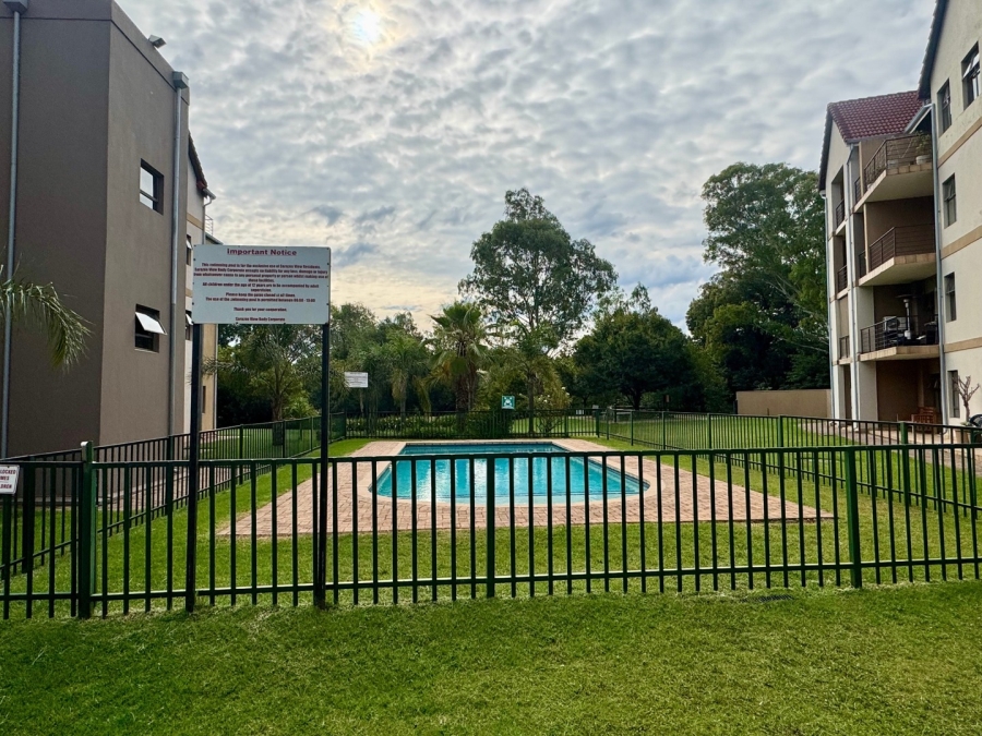 To Let 1 Bedroom Property for Rent in Zwartkop Golf Estate Gauteng