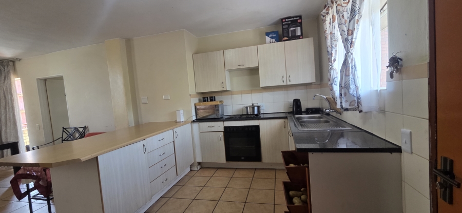 2 Bedroom Property for Sale in Die Wilgers Gauteng