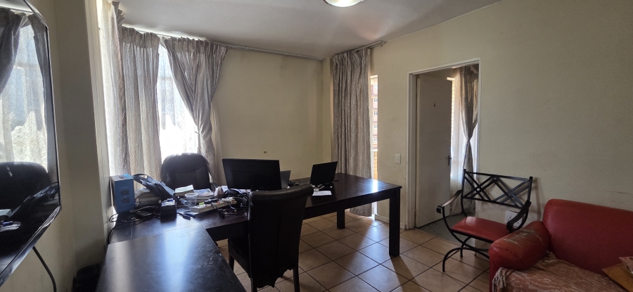2 Bedroom Property for Sale in Die Wilgers Gauteng