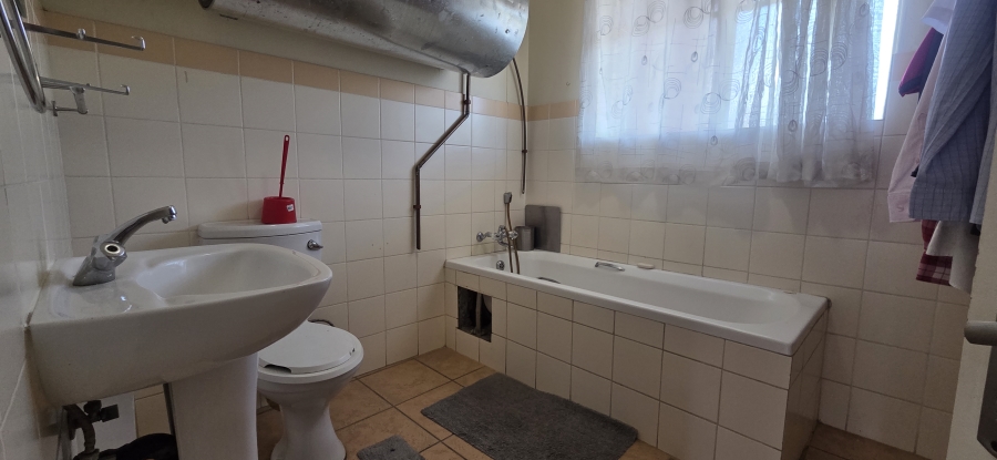 2 Bedroom Property for Sale in Die Wilgers Gauteng