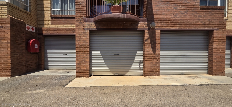 2 Bedroom Property for Sale in Die Wilgers Gauteng