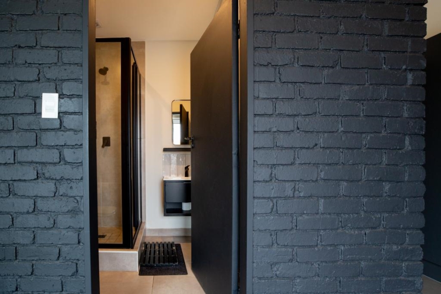 1 Bedroom Property for Sale in Sandown Gauteng