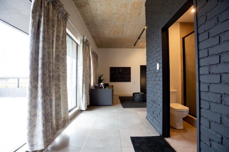1 Bedroom Property for Sale in Sandown Gauteng