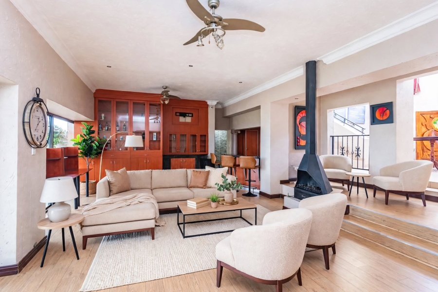 5 Bedroom Property for Sale in Poortview Gauteng