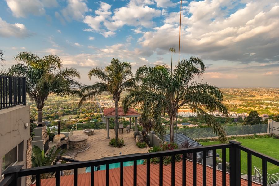 5 Bedroom Property for Sale in Poortview Gauteng