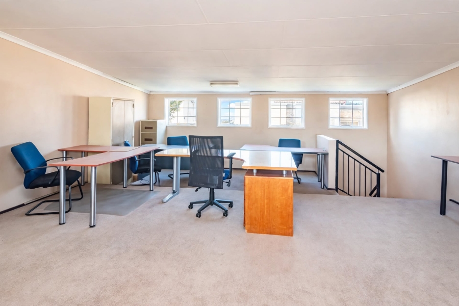 5 Bedroom Property for Sale in Poortview Gauteng