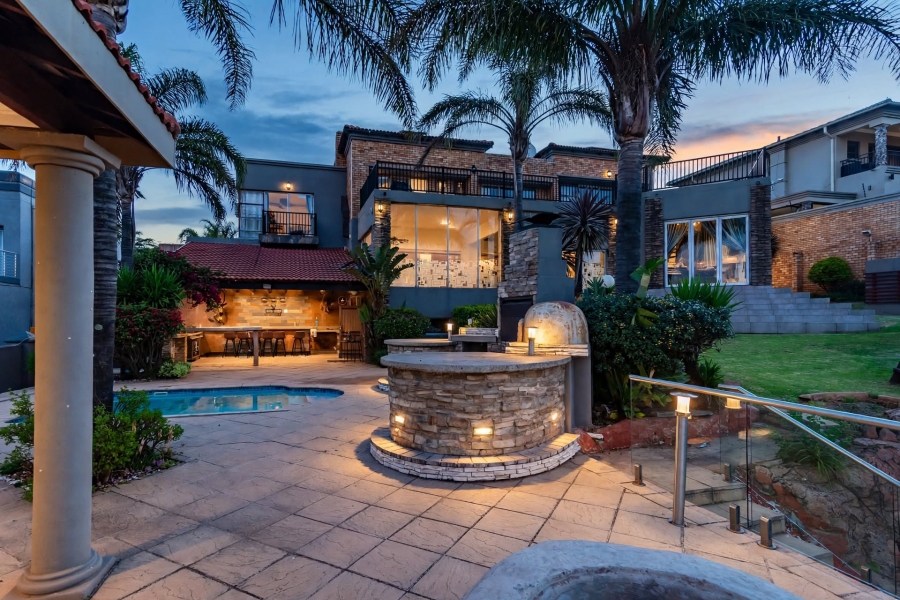 5 Bedroom Property for Sale in Poortview Gauteng