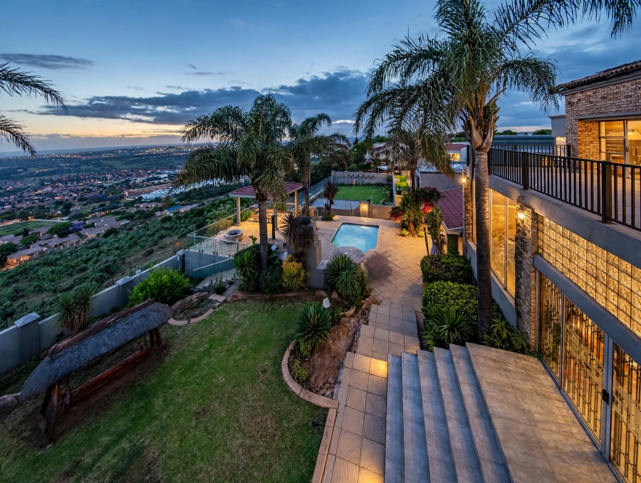 5 Bedroom Property for Sale in Poortview Gauteng