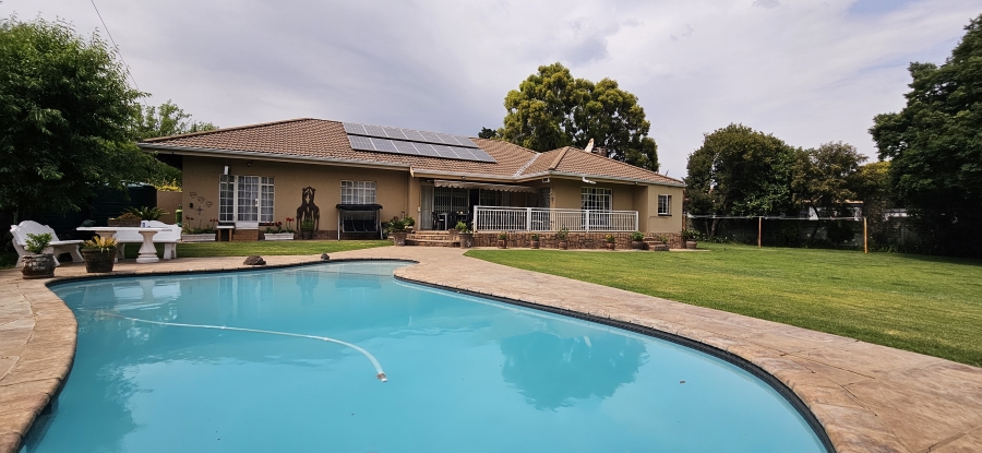 3 Bedroom Property for Sale in Three Rivers East Gauteng