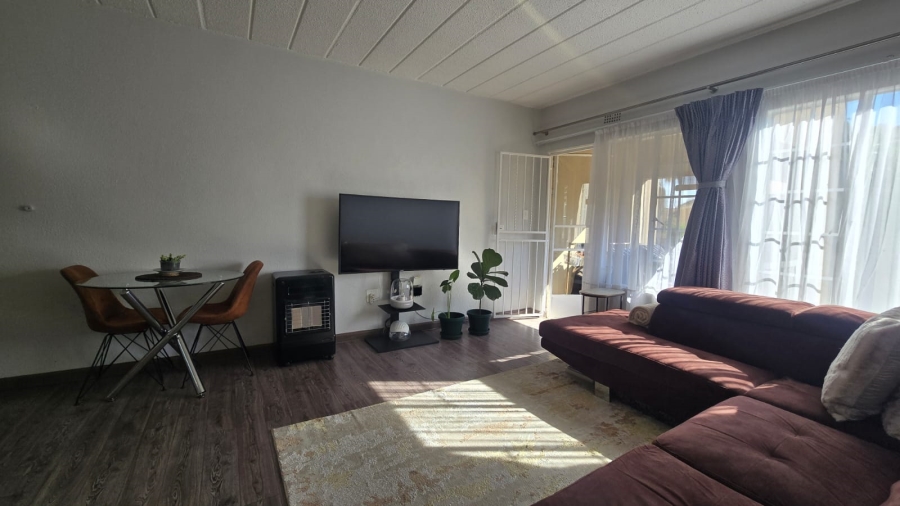 To Let 2 Bedroom Property for Rent in Eden Glen Gauteng