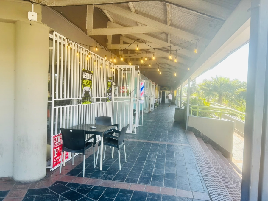 To Let Commercial Property for Rent in Mondeor Gauteng