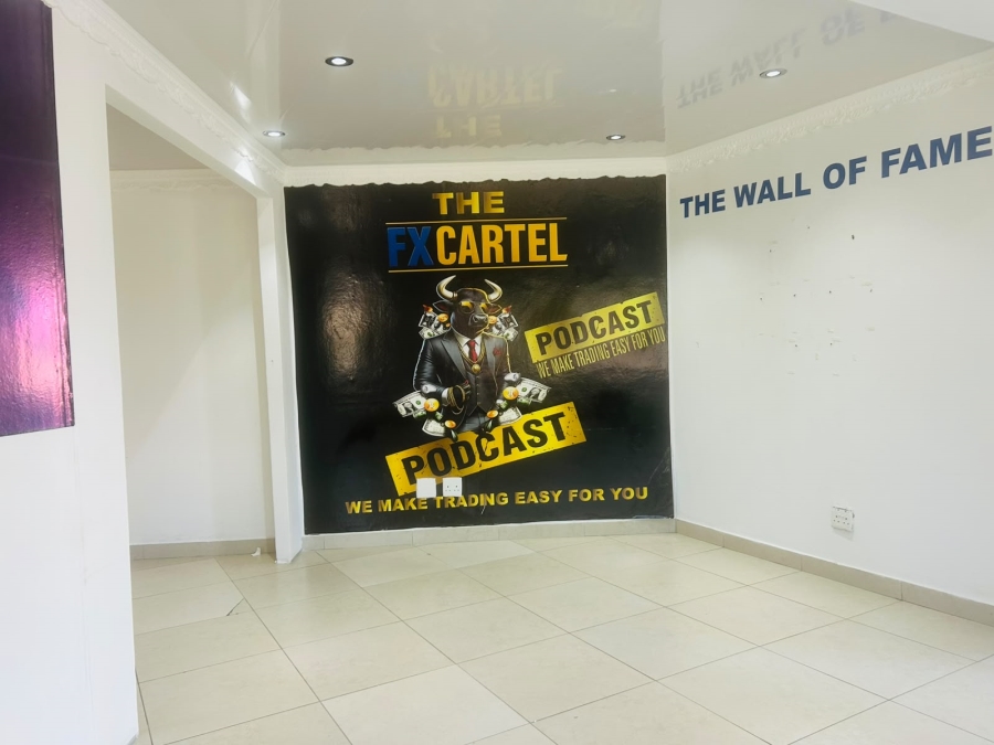 To Let Commercial Property for Rent in Mondeor Gauteng