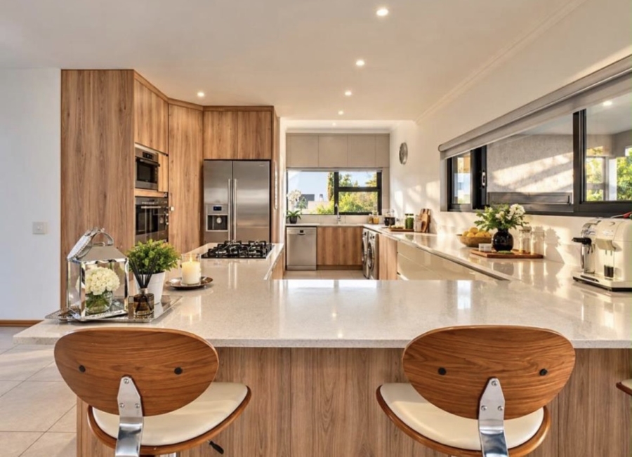 4 Bedroom Property for Sale in Eye of Africa Gauteng