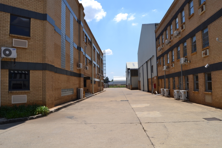 To Let Commercial Property for Rent in Jet Park Gauteng