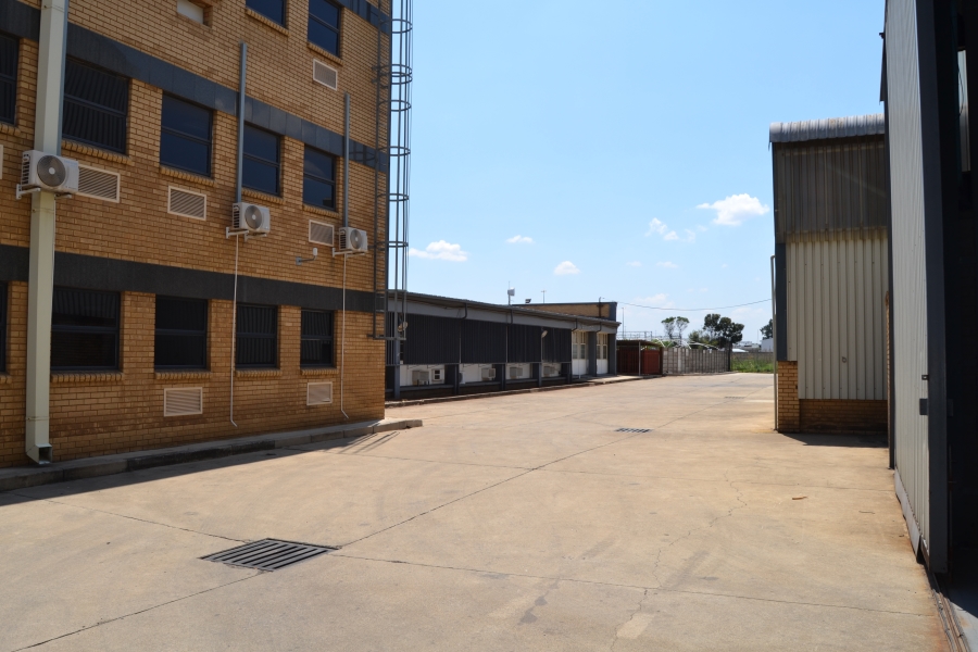 To Let Commercial Property for Rent in Jet Park Gauteng