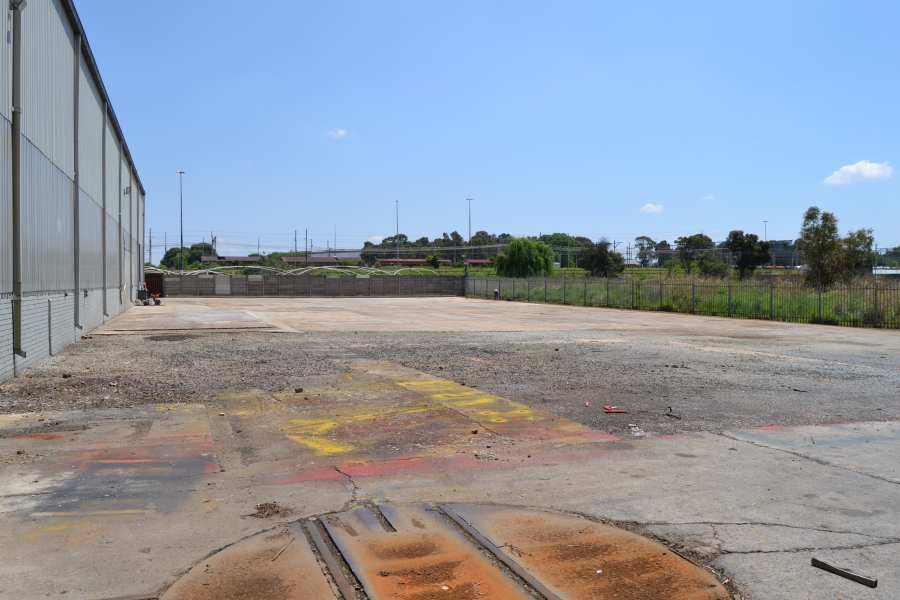 To Let Commercial Property for Rent in Jet Park Gauteng