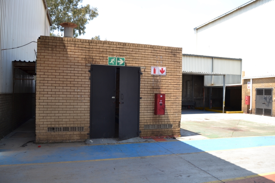 To Let Commercial Property for Rent in Jet Park Gauteng