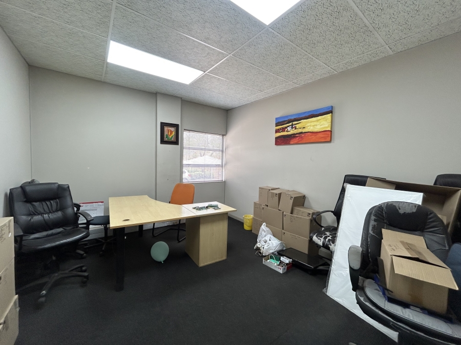To Let Commercial Property for Rent in Spartan Gauteng