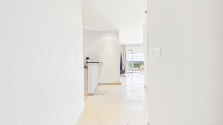 2 Bedroom Property for Sale in Sandhurst Gauteng