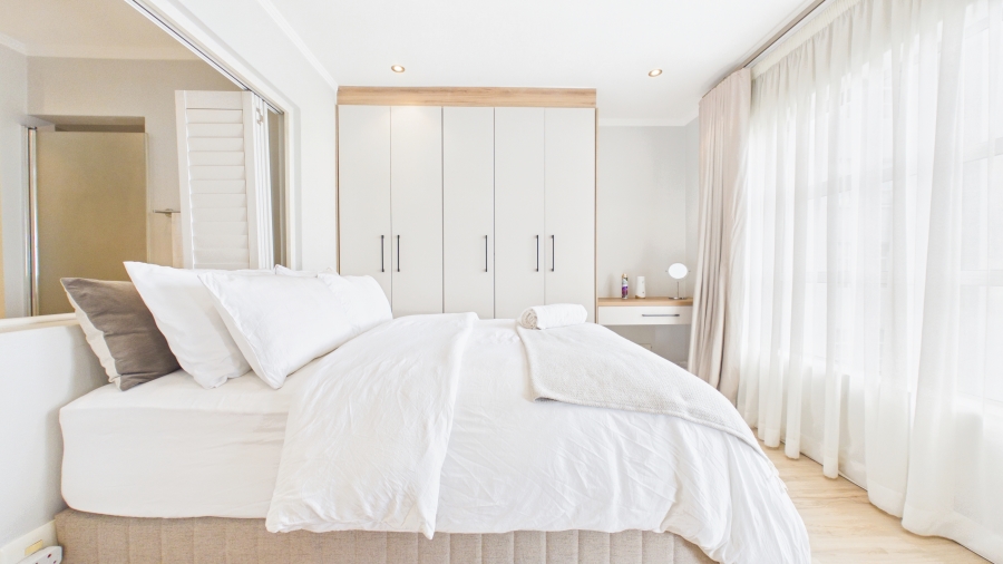 2 Bedroom Property for Sale in Sandhurst Gauteng