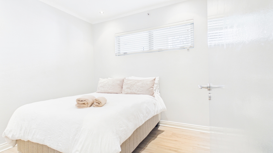 2 Bedroom Property for Sale in Sandhurst Gauteng