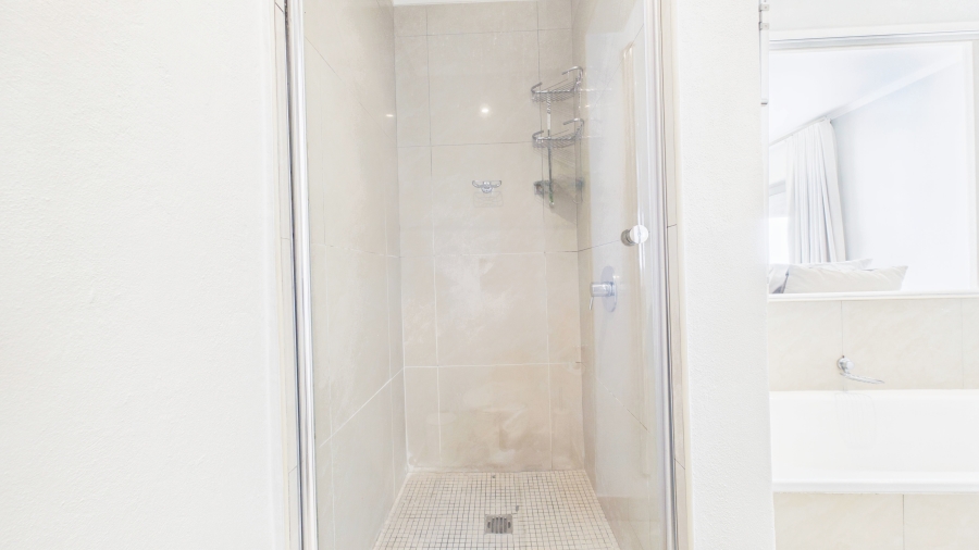 2 Bedroom Property for Sale in Sandhurst Gauteng