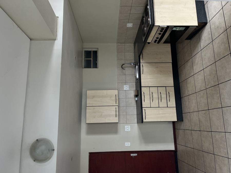 To Let 1 Bedroom Property for Rent in Braamfontein Werf Gauteng