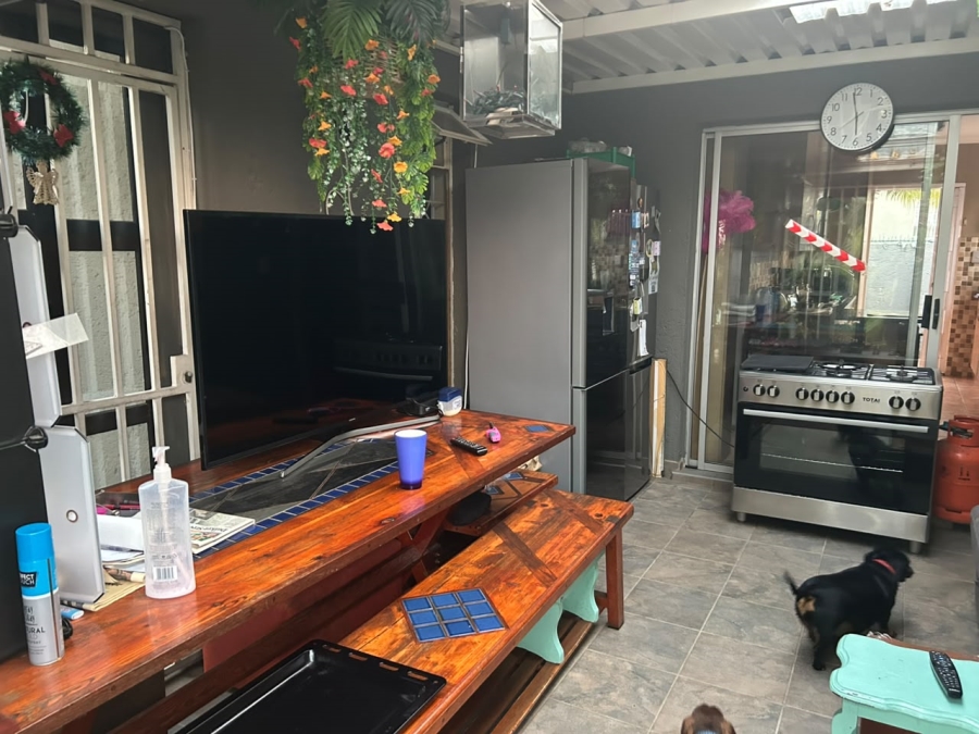 To Let 3 Bedroom Property for Rent in Allens Nek Gauteng