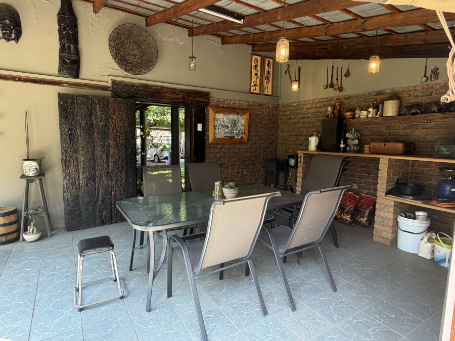 5 Bedroom Property for Sale in Moregloed Gauteng