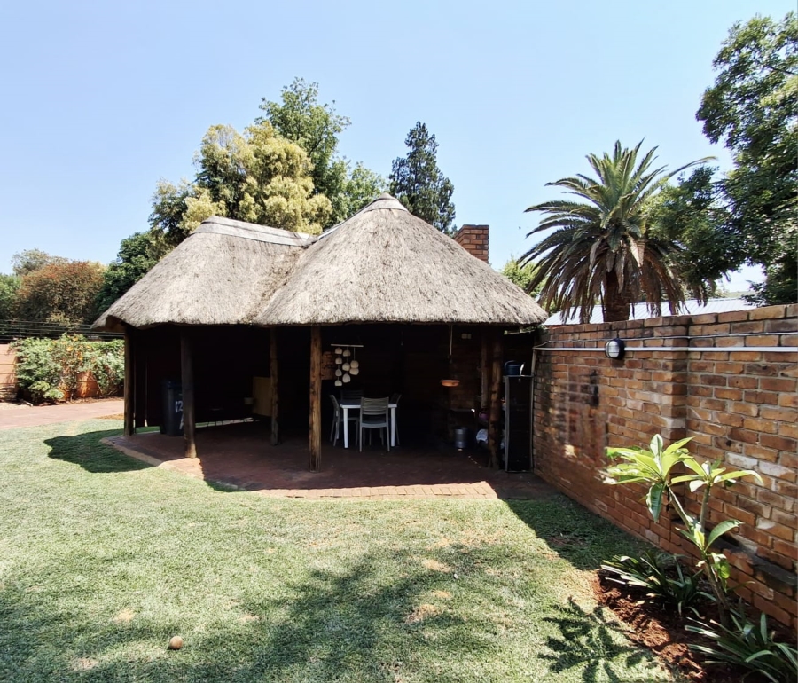 3 Bedroom Property for Sale in Waverley Gauteng