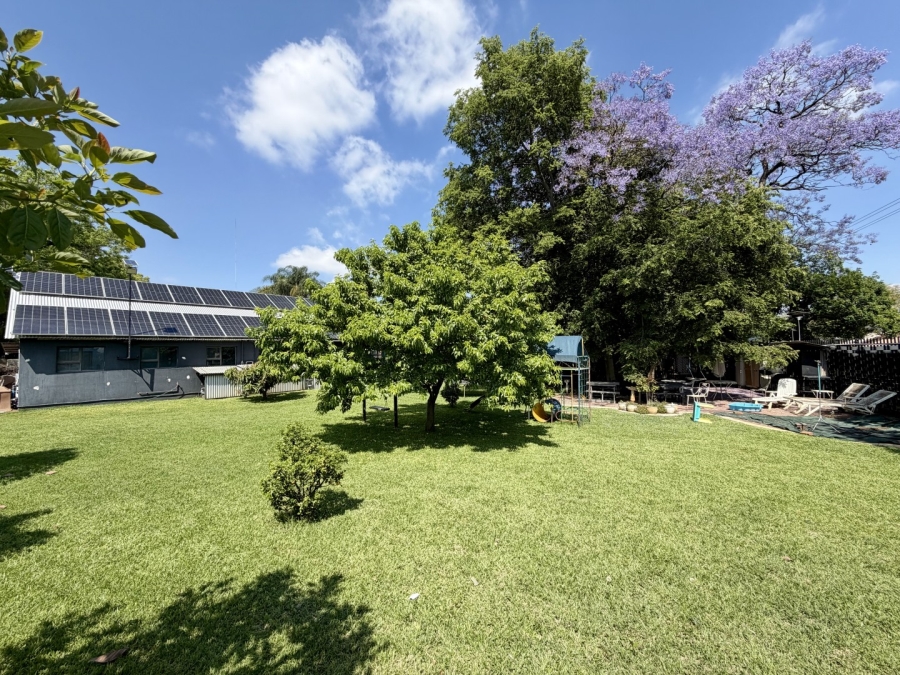 6 Bedroom Property for Sale in Ekklesia Gauteng