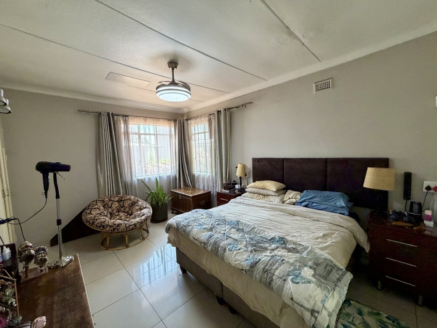 6 Bedroom Property for Sale in Ekklesia Gauteng