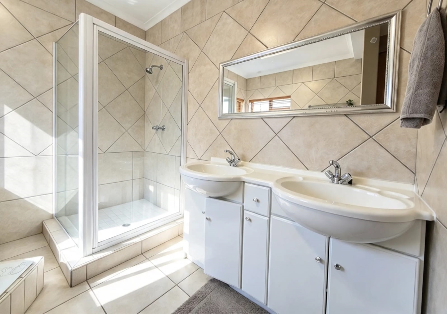 To Let 3 Bedroom Property for Rent in Magalieskruin Gauteng