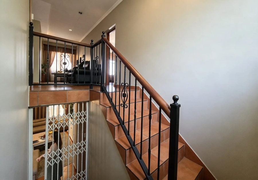To Let 3 Bedroom Property for Rent in Magalieskruin Gauteng