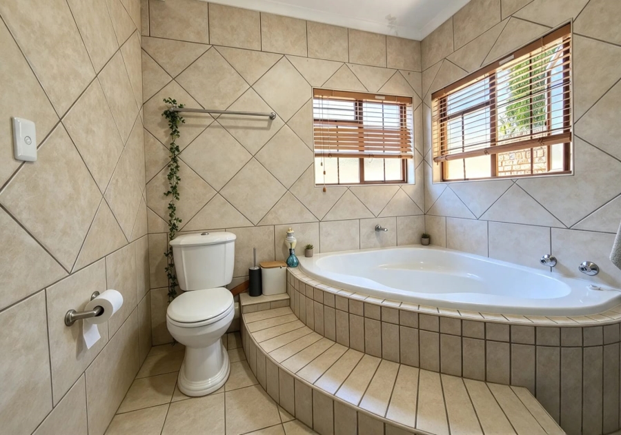 To Let 3 Bedroom Property for Rent in Magalieskruin Gauteng