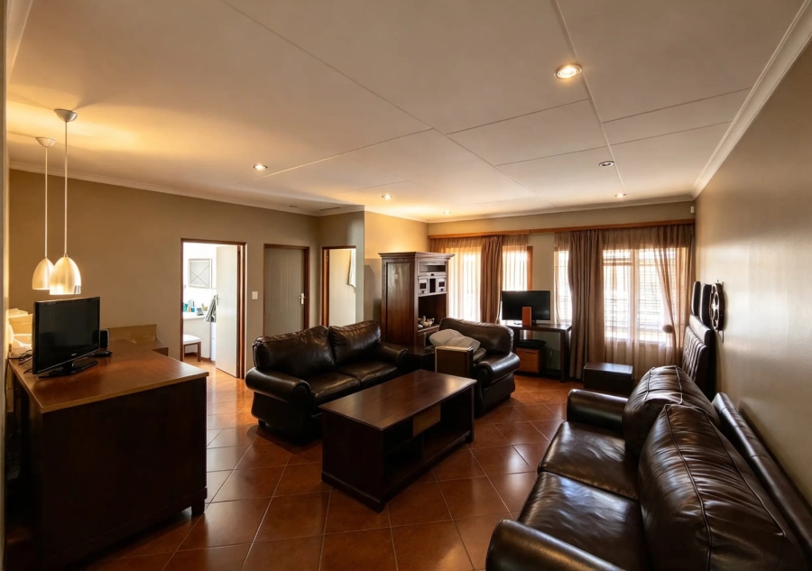 To Let 3 Bedroom Property for Rent in Magalieskruin Gauteng