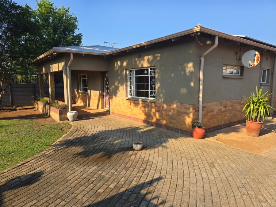 3 Bedroom Property for Sale in Villieria Gauteng