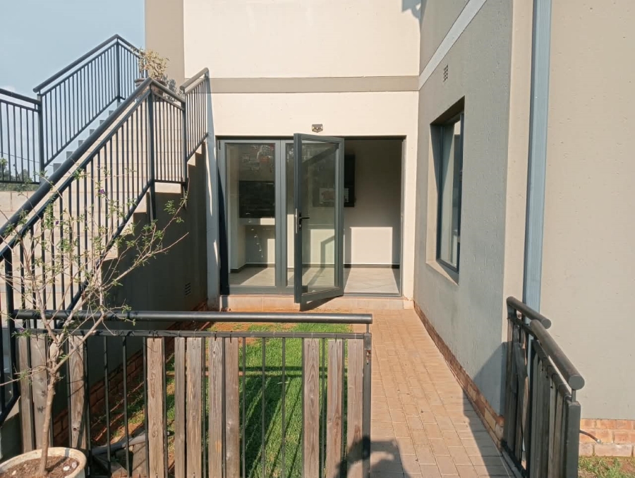2 Bedroom Property for Sale in Norton Park Gauteng