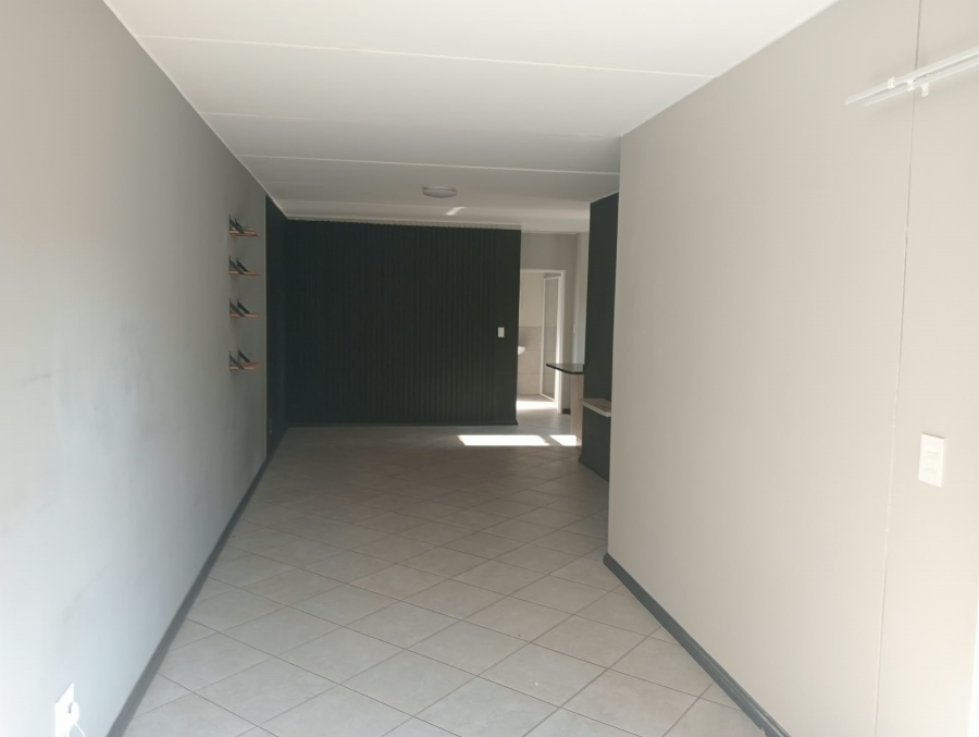 2 Bedroom Property for Sale in Norton Park Gauteng