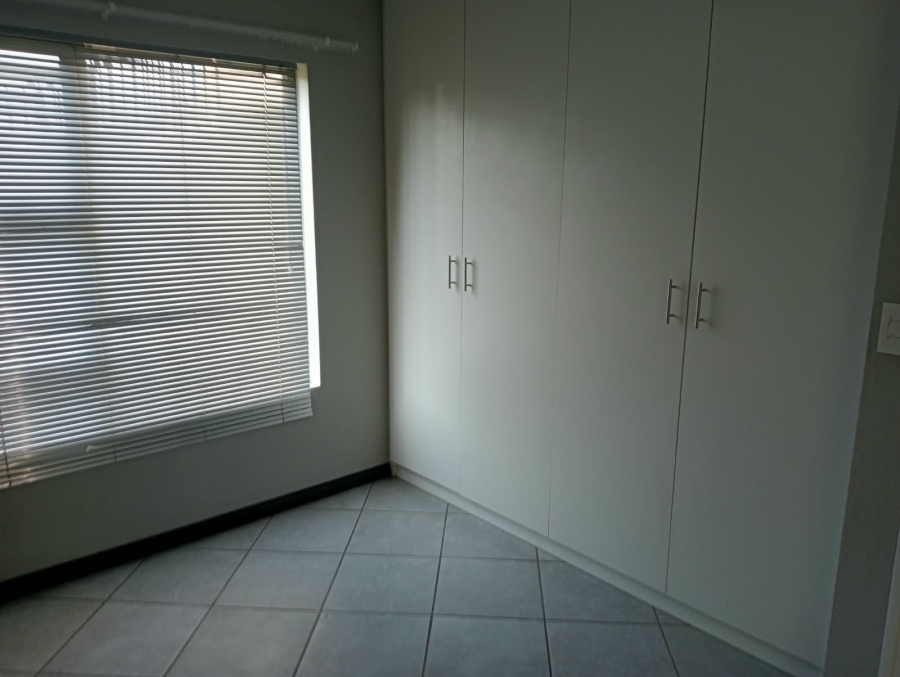 2 Bedroom Property for Sale in Norton Park Gauteng