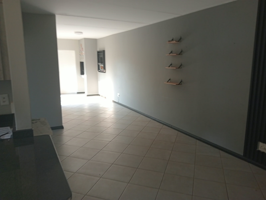 2 Bedroom Property for Sale in Norton Park Gauteng