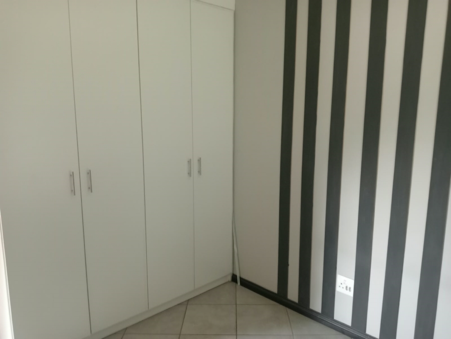 2 Bedroom Property for Sale in Norton Park Gauteng