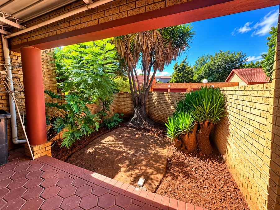 To Let 1 Bedroom Property for Rent in Eldo Glen Gauteng