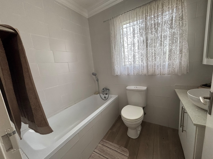 2 Bedroom Property for Sale in Greenstone Hill Gauteng