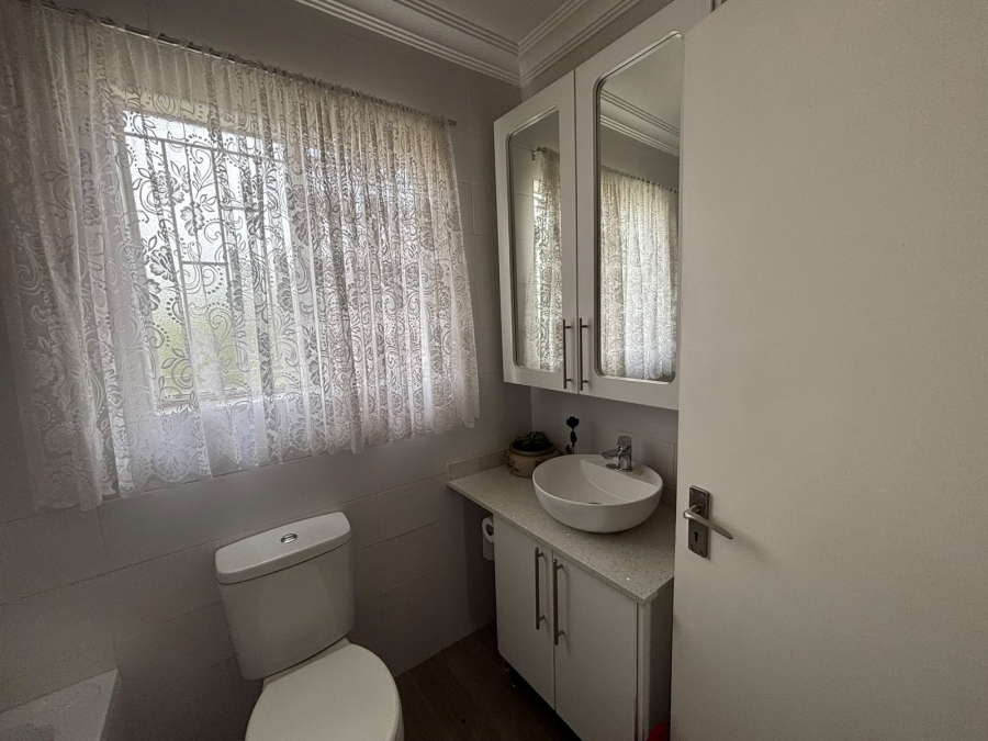 2 Bedroom Property for Sale in Greenstone Hill Gauteng